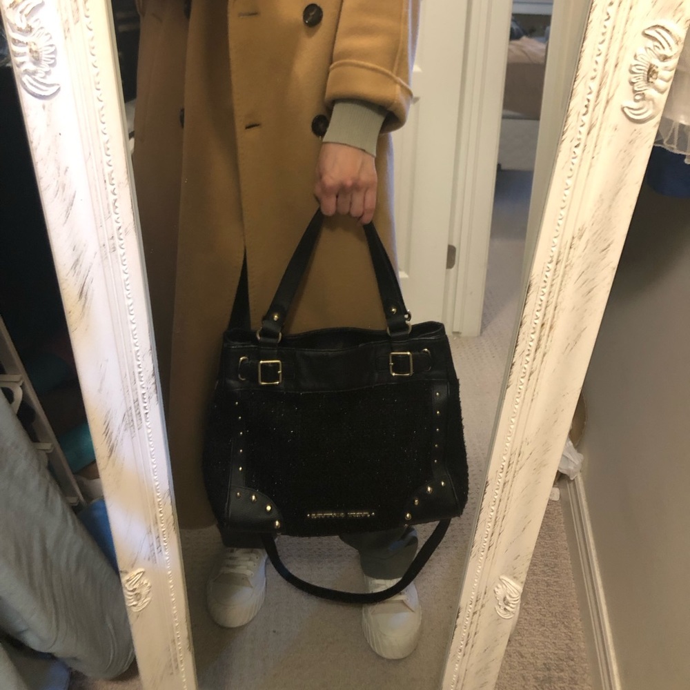 Hand bag